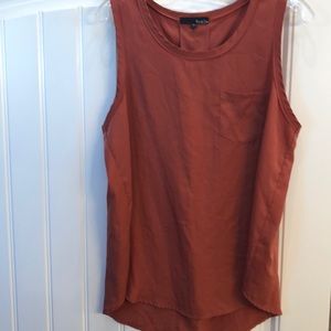 Sleeveless blouse by Ro and De